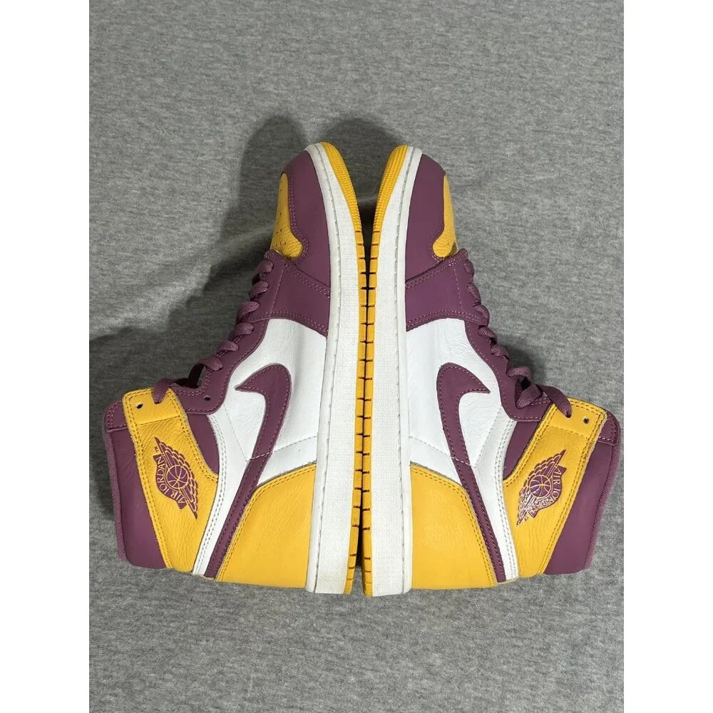 Air Jordan 1 Retro High OG Shoes Mens Size 11 Lakers 555088-706 - Picture 13 of 16